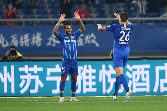 小罗：利物浦是夺冠热门   本泽马萨拉赫都配得上金球
