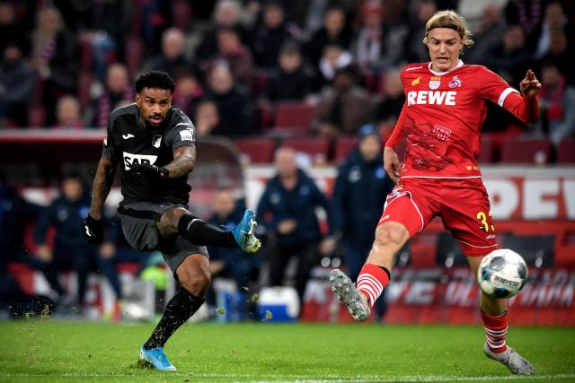 莱昂纳德32分快船险胜森林狼 76人力克独行侠